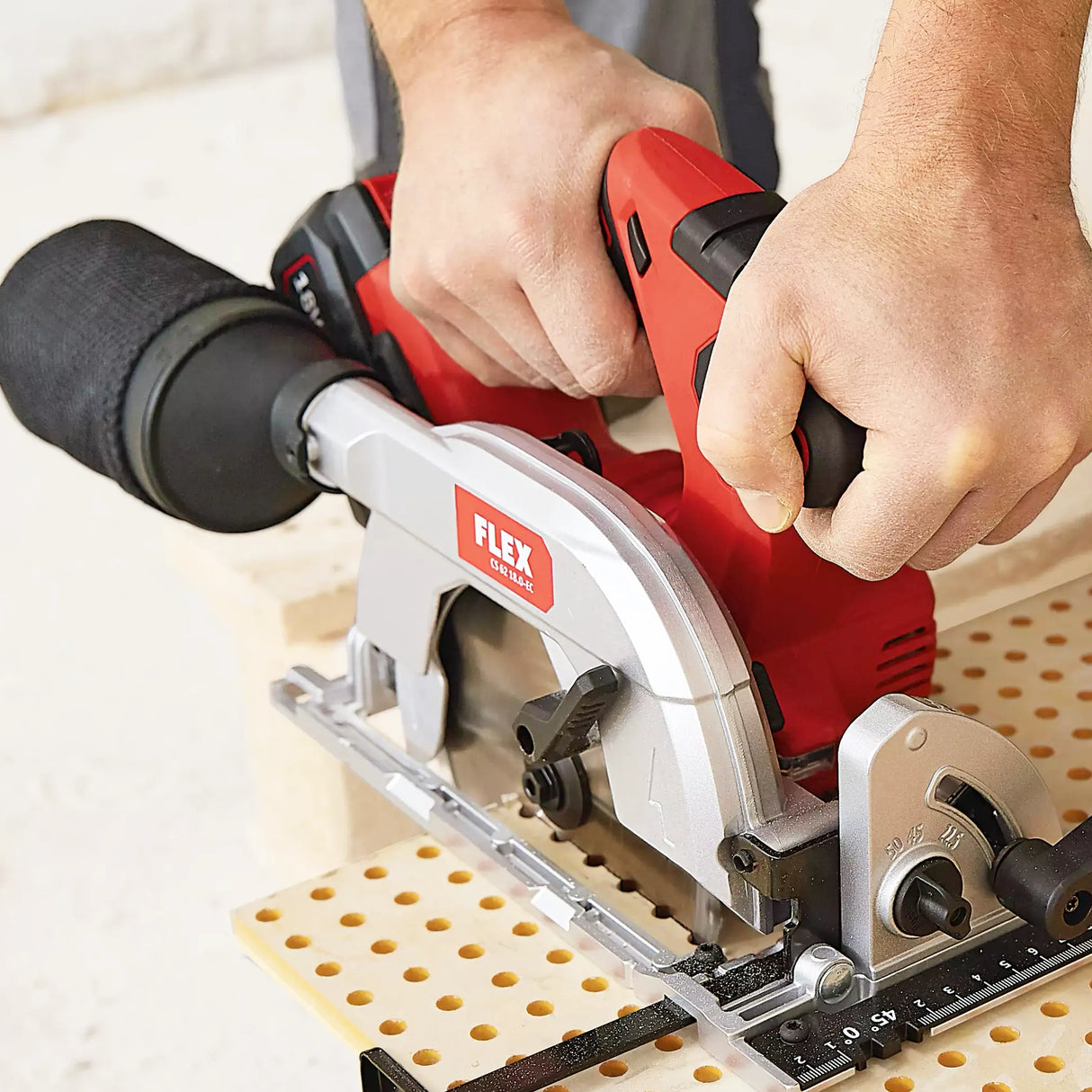 Scie circulaire Flex CS 62 EC C 18V