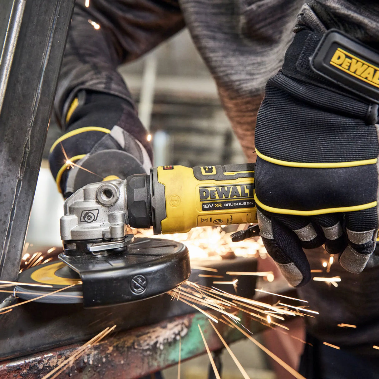 Broyeur Dewalt DCG404NT-XJ 18V