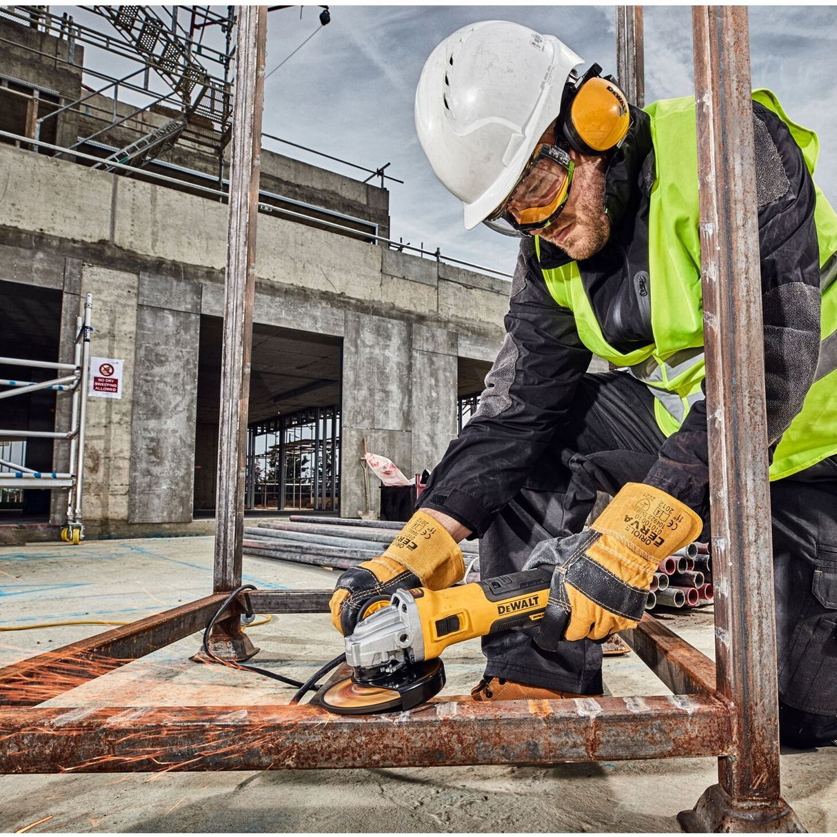 DWE4357-QS - Broyeur Dewalt DWE4357-QS Brushless 125 mm 1700 W - Image 3