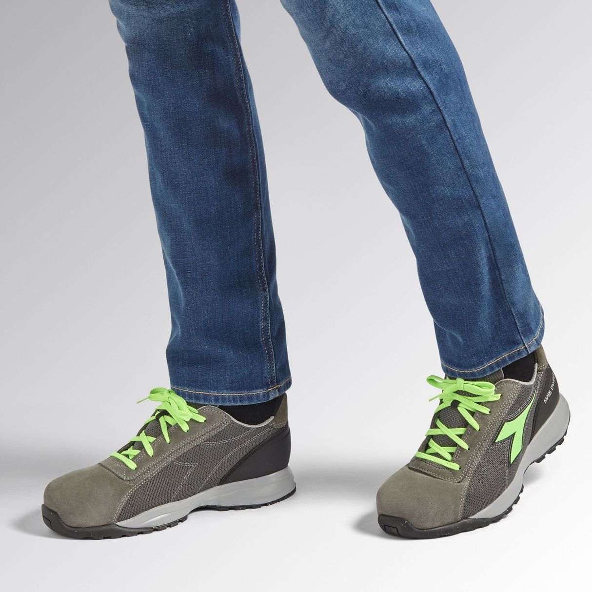 701.181136-C9546 - Chaussures de sécurité Diadora Gant MDS Text Low S1PS - Image 2