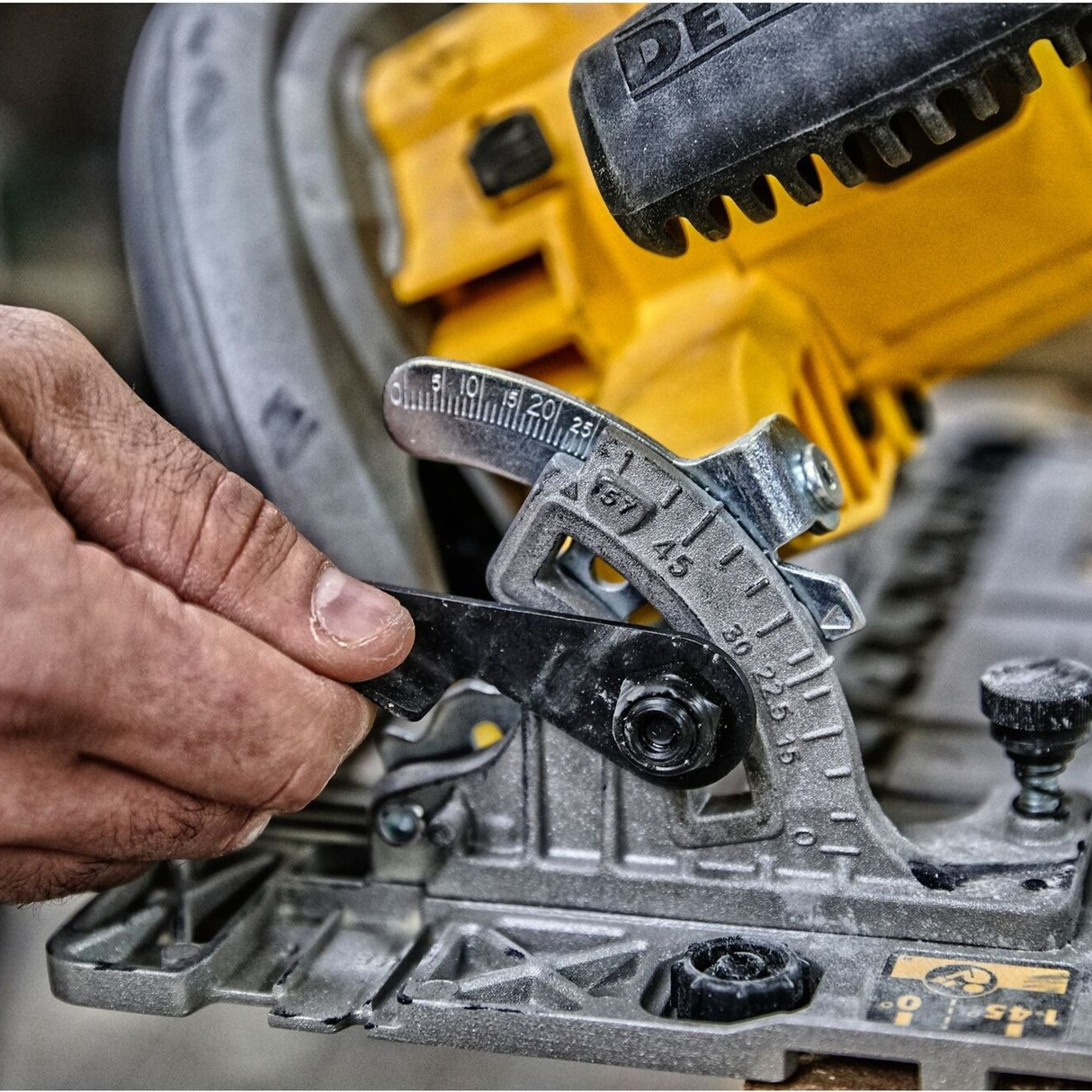 Scie circulaire DWE576K-QS Dewalt DWE576K-QS 1600W - Image 5