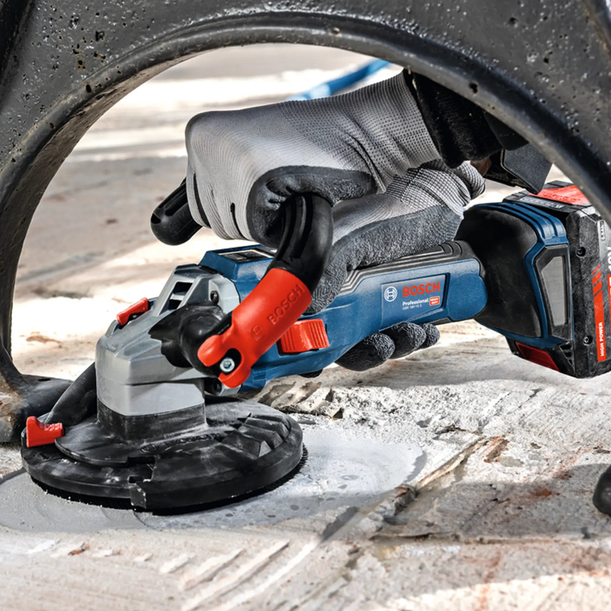 Levigatrice Bosch GBR 18V-15 S PRO 18V