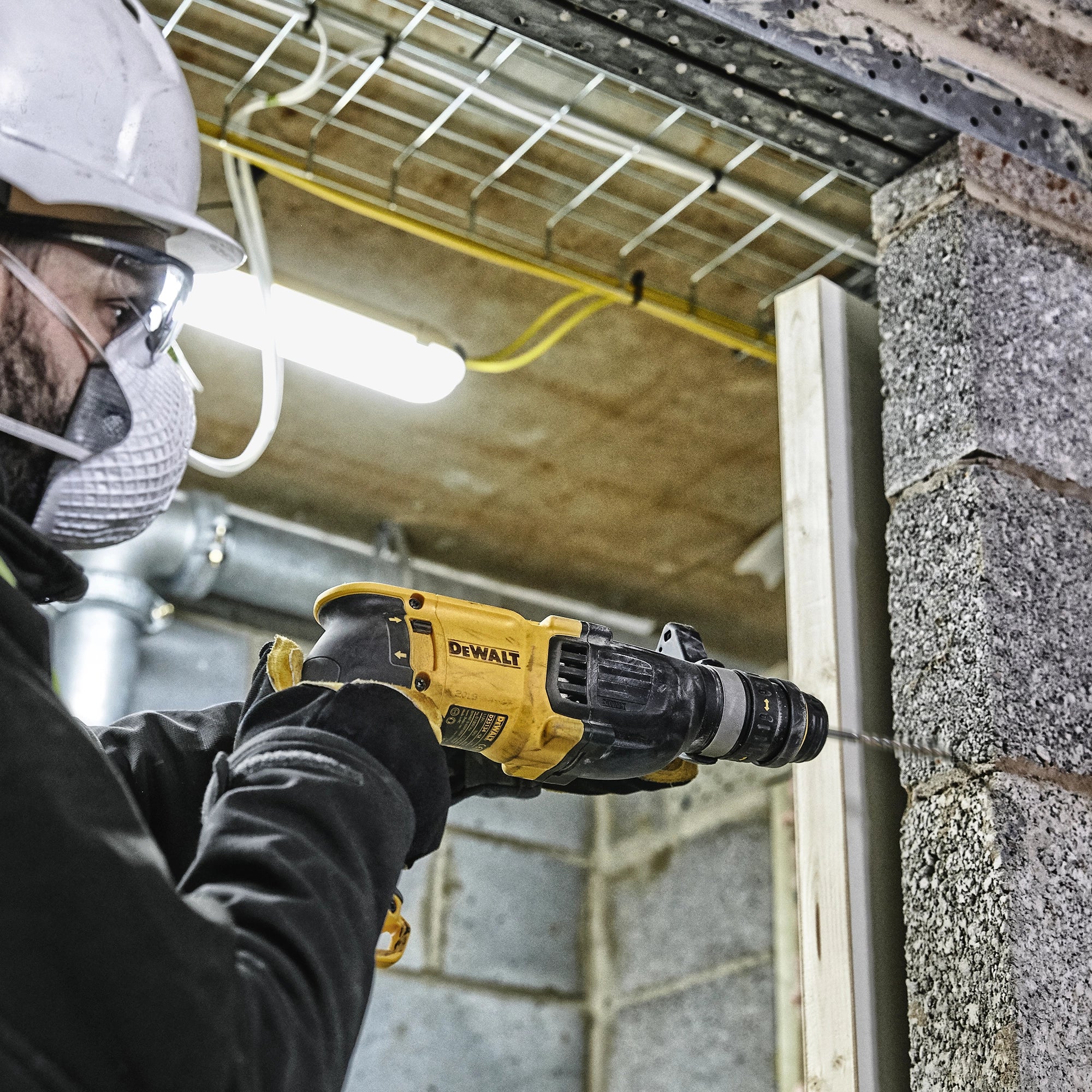 Tessellator DEWALT D25134K QS 800W