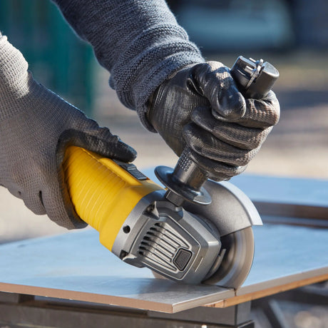 Meuleuse d'angle Stanley FMEG210-QS 850W