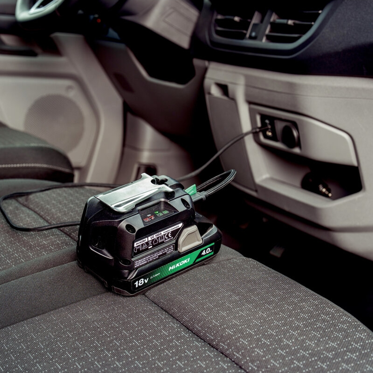 UC18DAW4Z - Adaptateur et chargeur USB 18 V HiKOKI UC18DAW4Z - Image 6