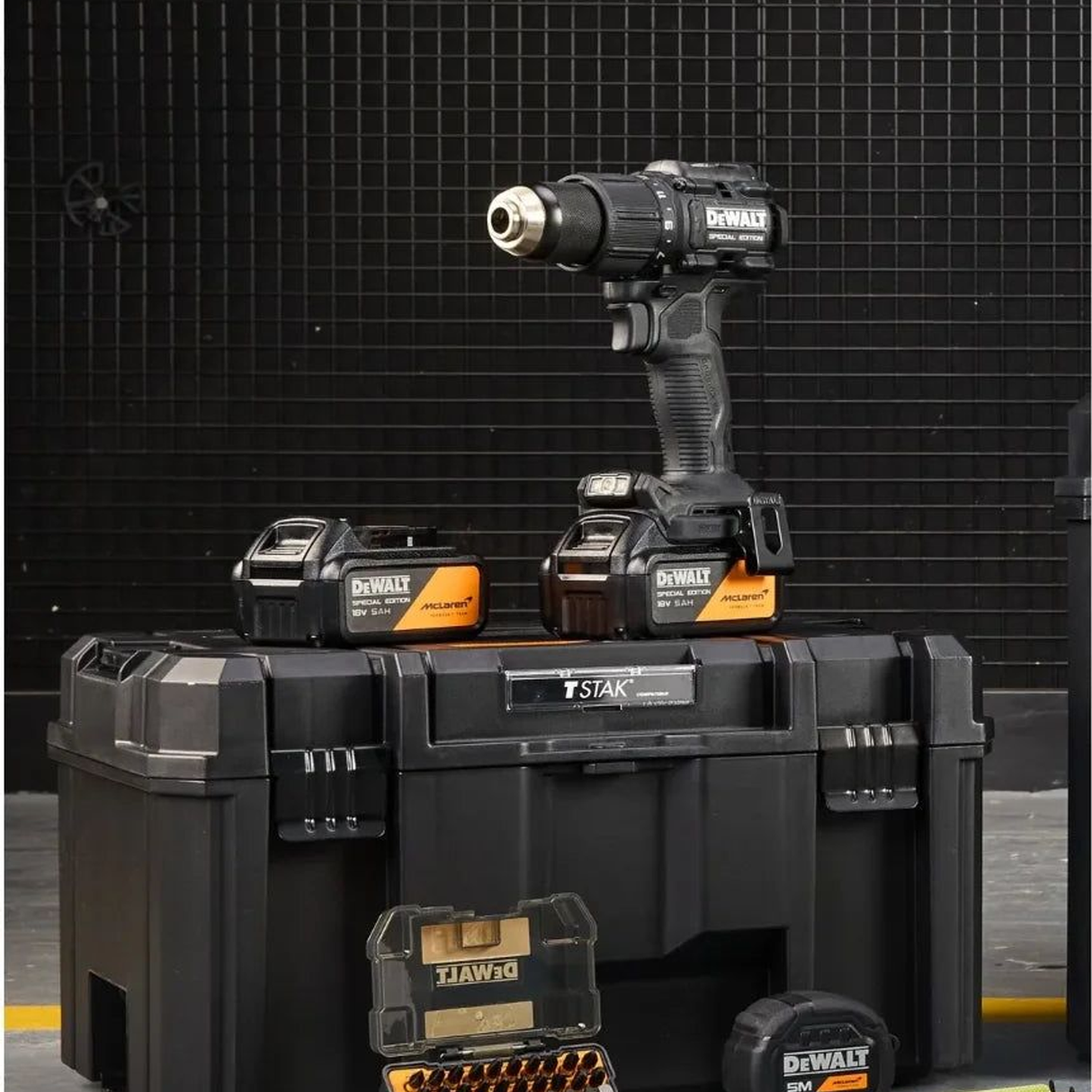 Perceuse à percussion DCD86MP2KT-QW DeWalt DCD86MP2KT-QW McLaren Édition Spéciale 18V 5Ah - Image 8