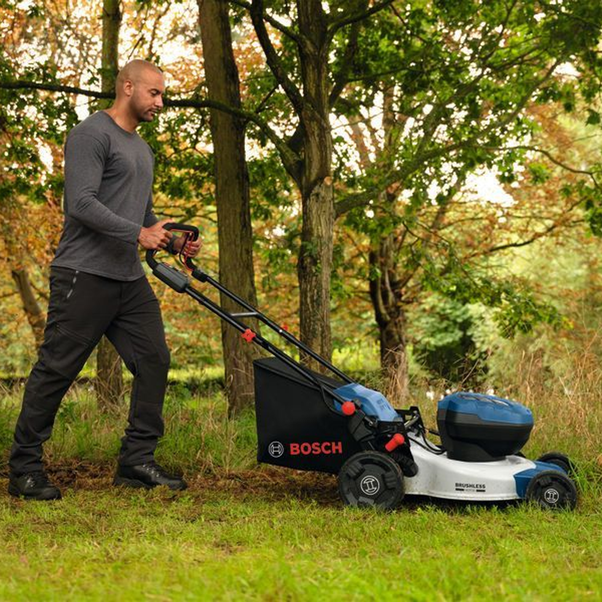 06008C8200 - Tondeuse à gazon Bosch GRA18V2-46SP PRO 2x18V Professionnel - Image 18