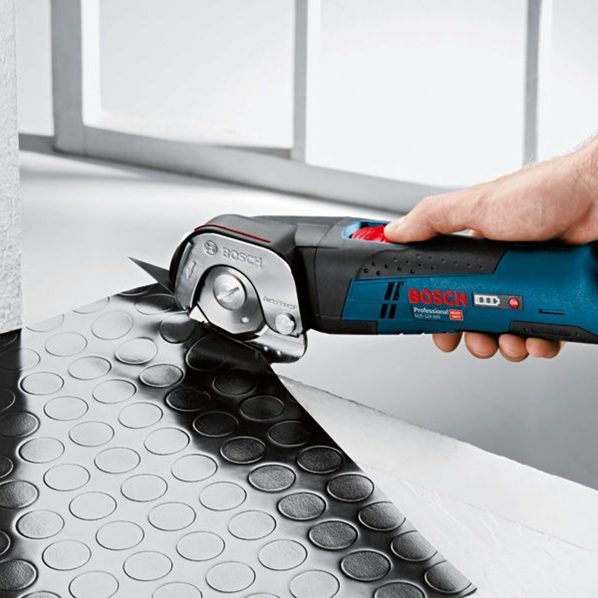 Cesoia Universale Bosch Professional GUS 10,8 V-LI PRO 12V