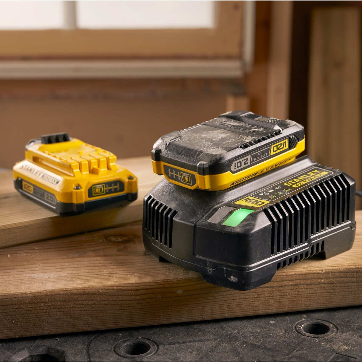 SFMCB202-XJ - Batteria Stanley FatMax V20 SFMCB202-XJ 18V 2Ah - Immagine 5